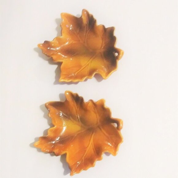 Vintage Porcelain Set of 2 leaves, Dishes - Picture 1 of 6